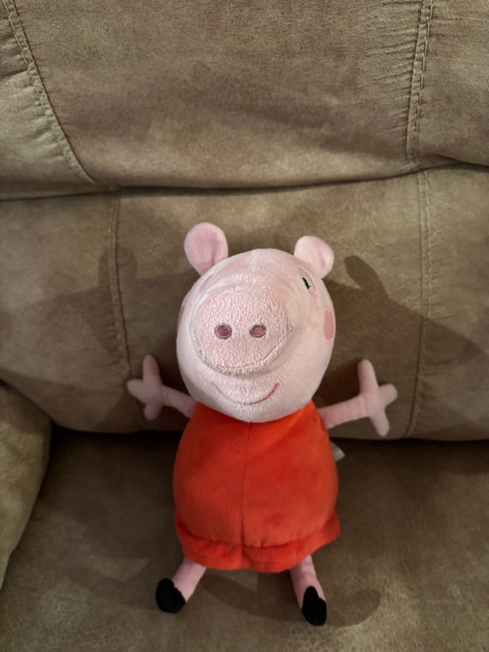 Peppa Pig 15-inch Large Peppa Pig Plush, Super Soft & Cuddly Stuffed Animal